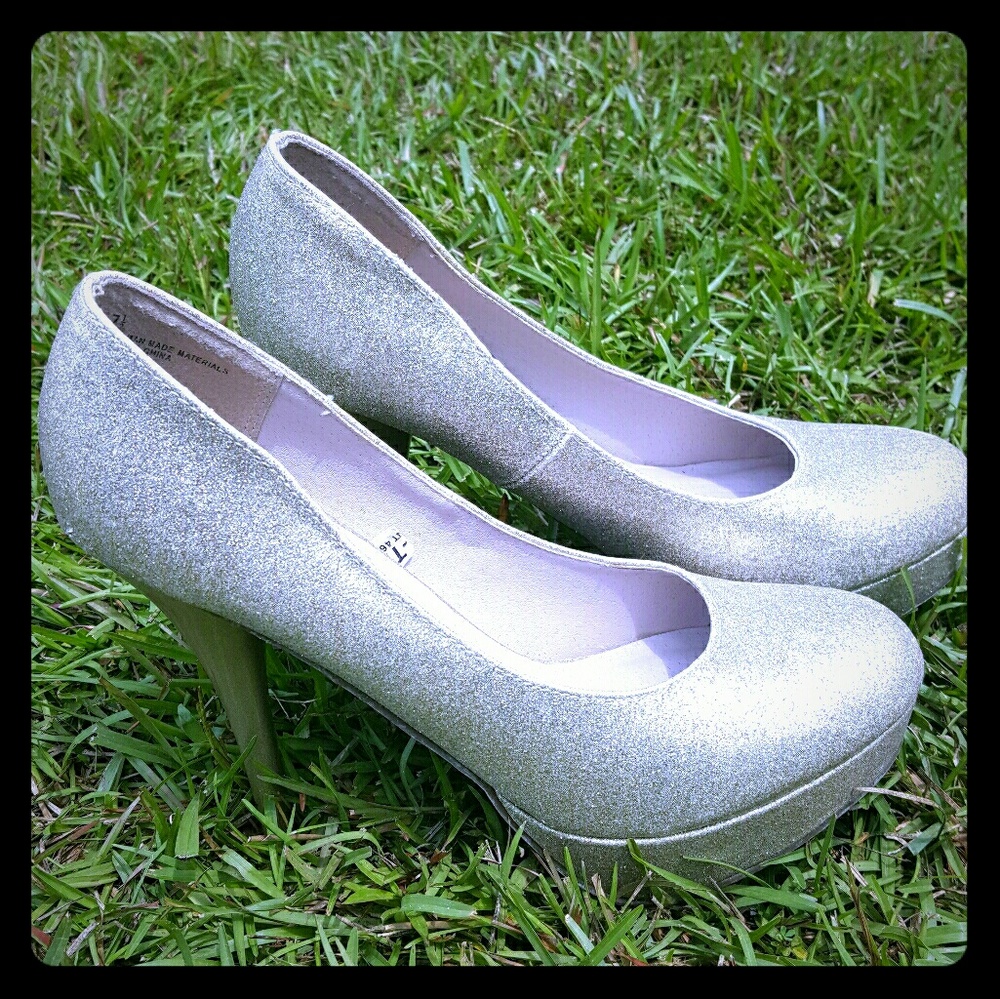 Mossimo shoes